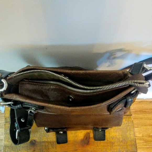 Tano Leather Crossbody Bag - Picture 5 of 7